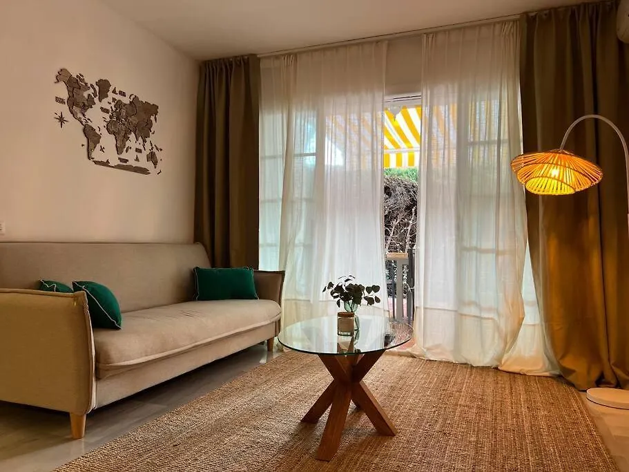 Alquiler Vacacional. Bajo Con Parrilla Y Piscina, Cerca De La Playa Y Puerto Banus Apartment Estepona Spain