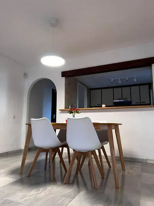 Alquiler Vacacional. Bajo Con Parrilla Y Piscina, Cerca De La Playa Y Puerto Banus Apartment Estepona
