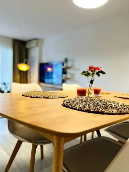 Alquiler Vacacional. Bajo Con Parrilla Y Piscina, Cerca De La Playa Y Puerto Banus Apartment Estepona