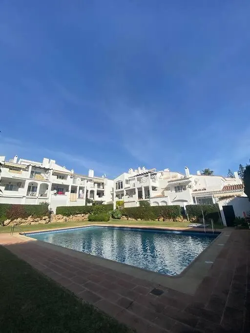 Alquiler Vacacional. Bajo Con Parrilla Y Piscina, Cerca De La Playa Y Puerto Banus Apartment Estepona