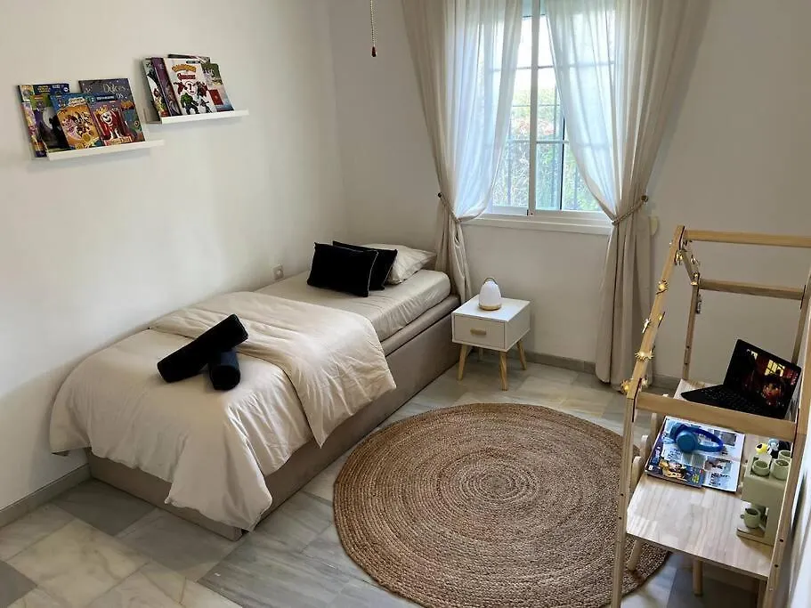 Alquiler Vacacional. Bajo Con Parrilla Y Piscina, Cerca De La Playa Y Puerto Banus Apartment Estepona